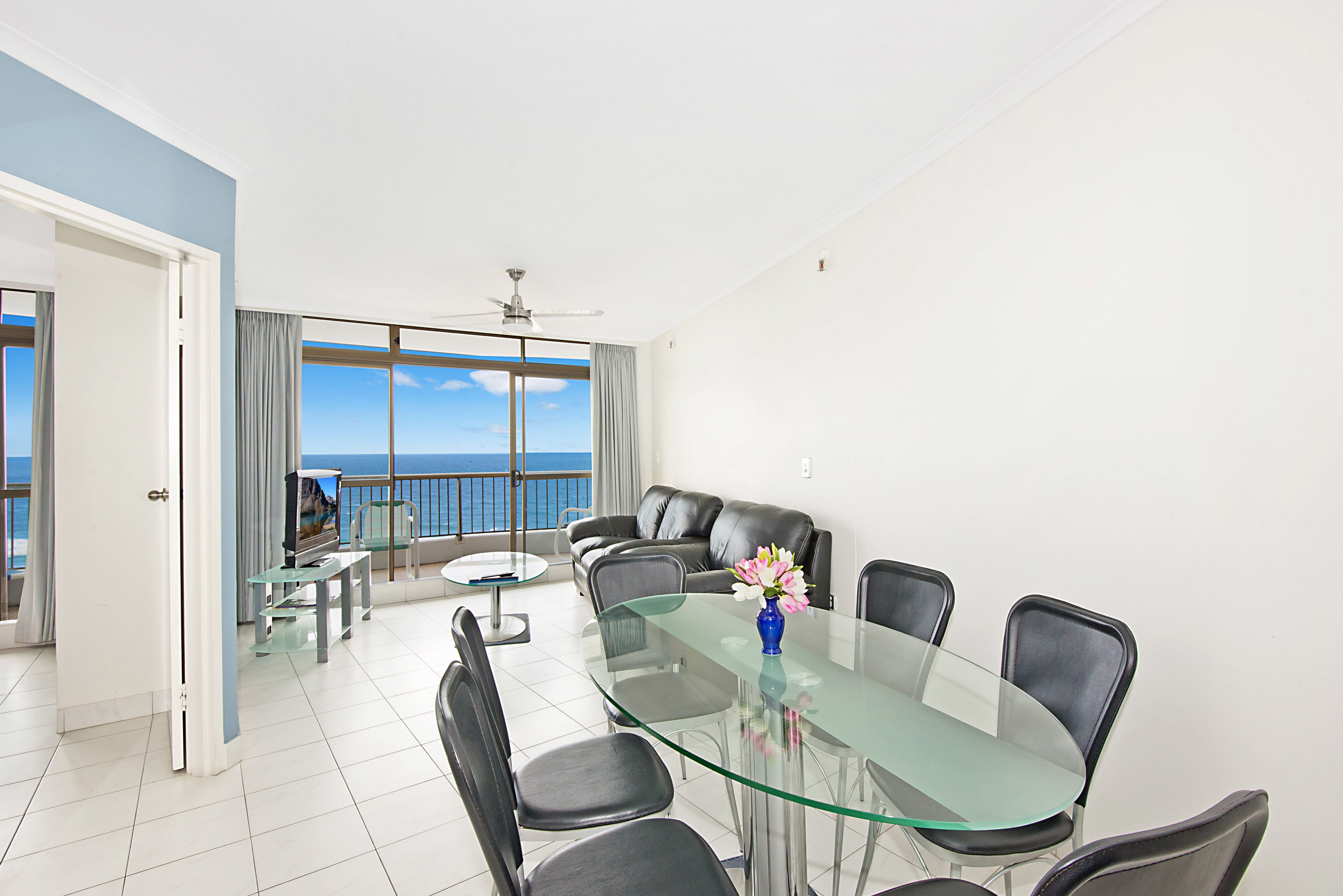 Surfers International Gold Coast Accommodation — image 19