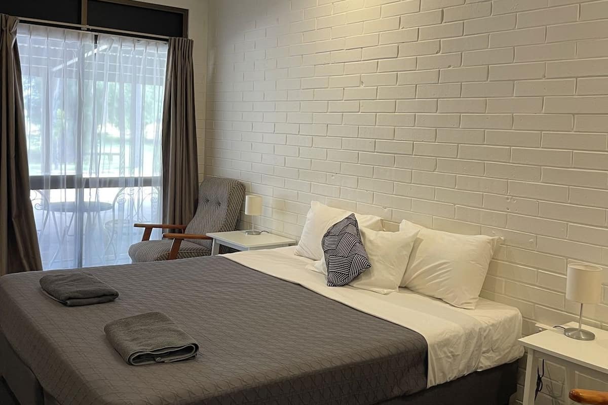 Bureau, espace de travail pour ordinateurs portables