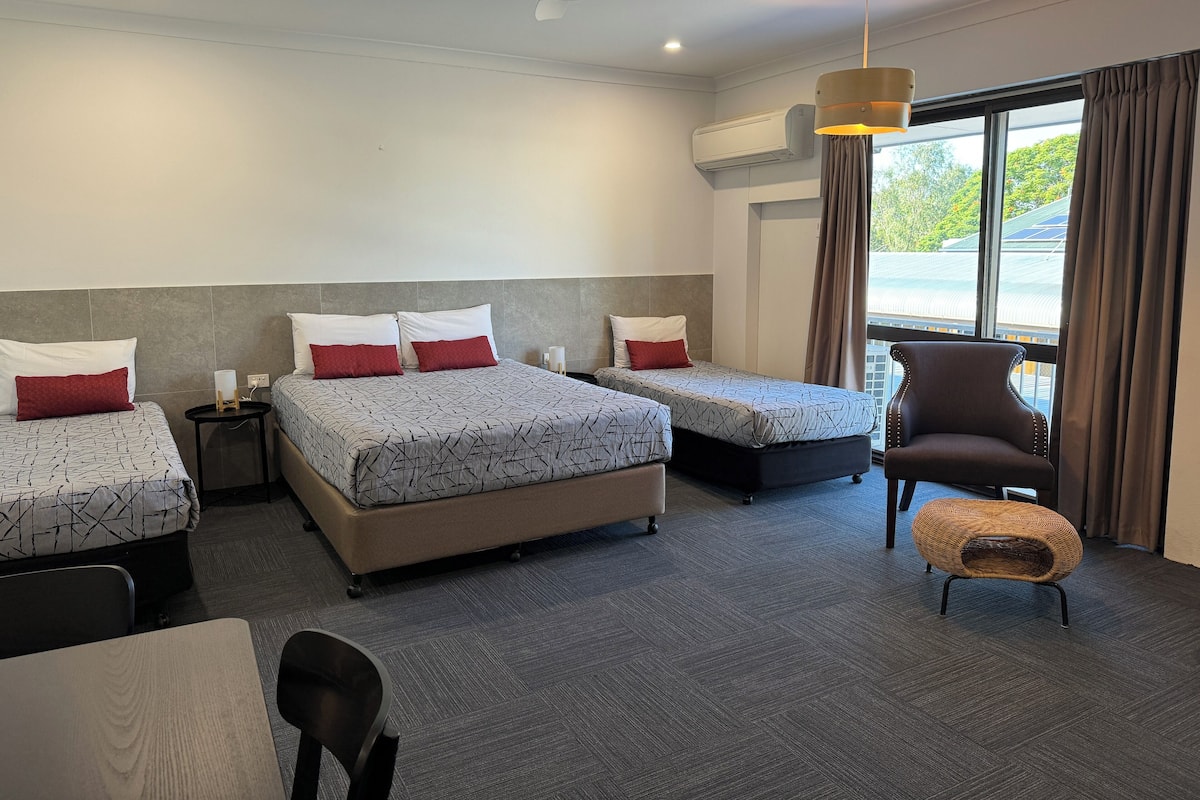 Premium bedding, pillowtop beds, in-room safe, iron/ironing board