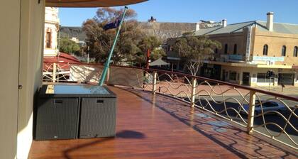 Royal Exchange Hotel