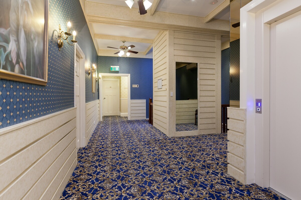 European Hotel