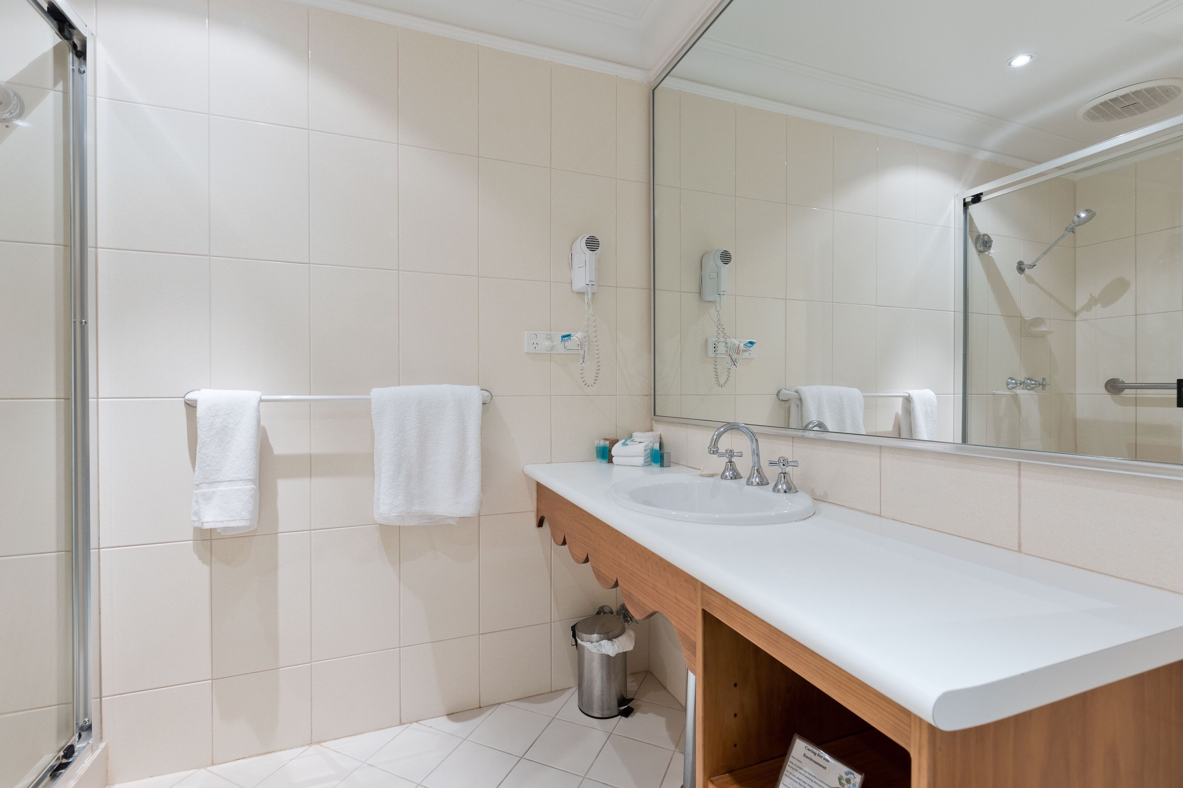 standard queen | bathroom | free toiletries, hair dryer, towels, soap