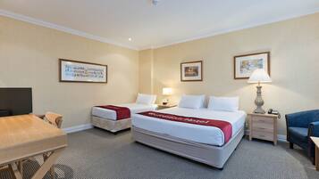 Chambre Triple Supérieure | Bureau, Wi-Fi gratuit, draps fournis