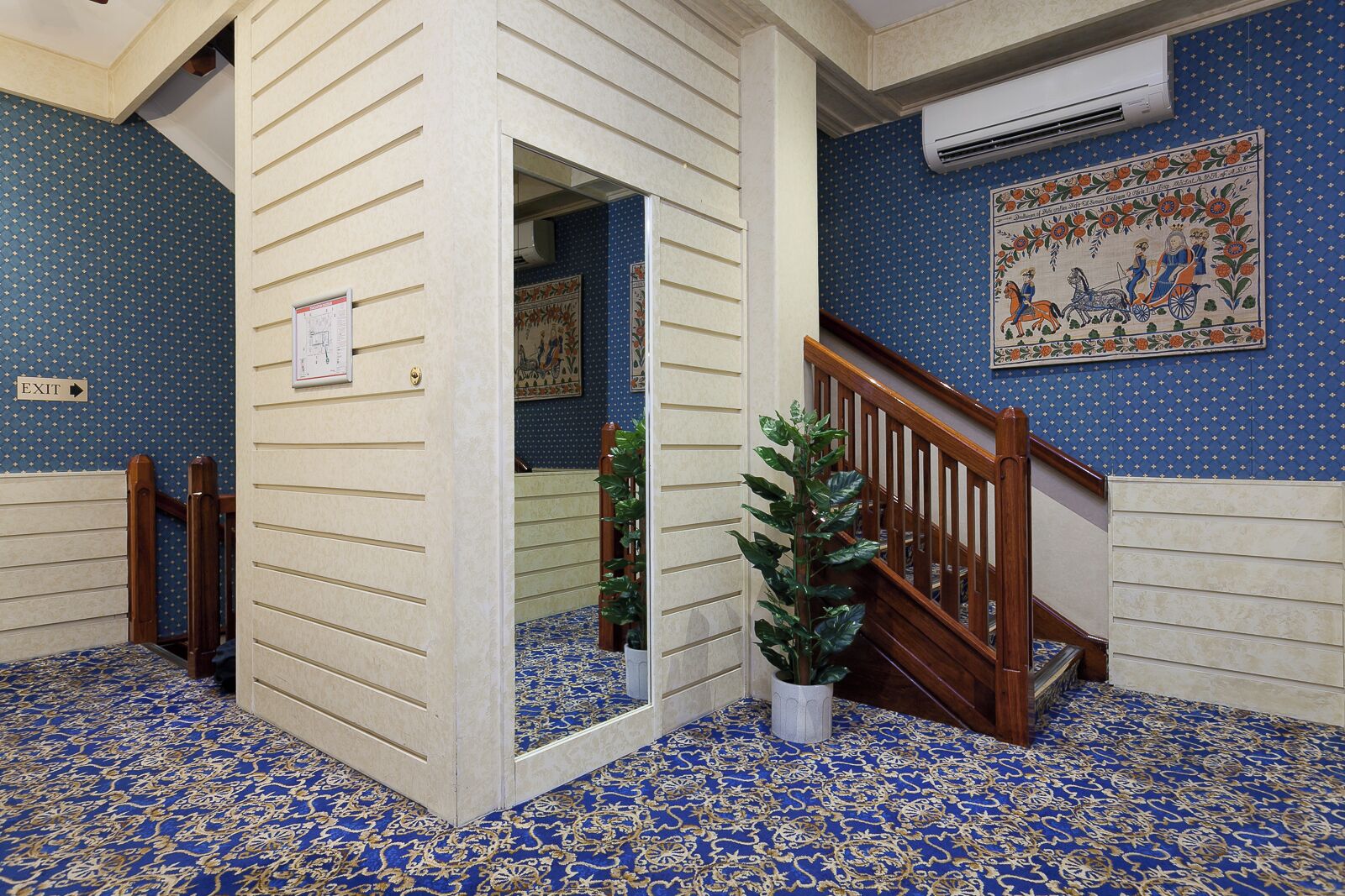 Photo - European Hotel