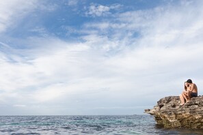 靠近海滩