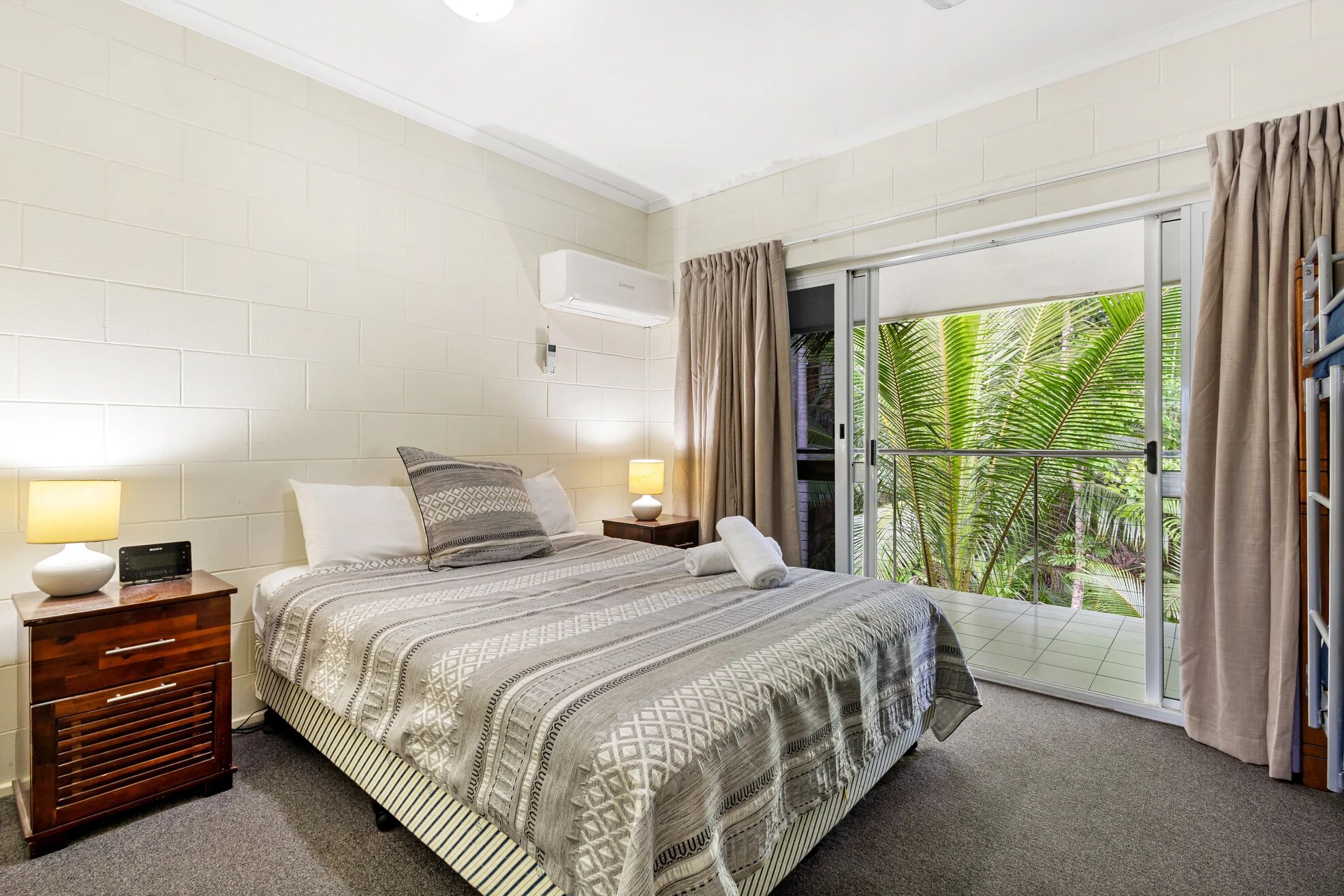 Economy Villa, 2 Bedrooms | 2 bedrooms, individually decorated, individually furnished, desk