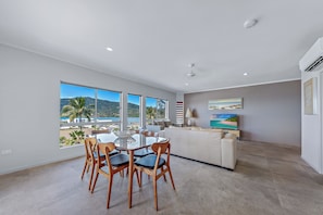 Penthouse, 2 habitaciones, vista al océano (Top Floor) | Comedor
