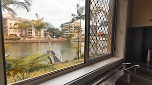 Apartment, 2 Bedrooms | Private kitchen | Fridge, microwave, oven, stovetop - K Resort (Surfers Paradise)