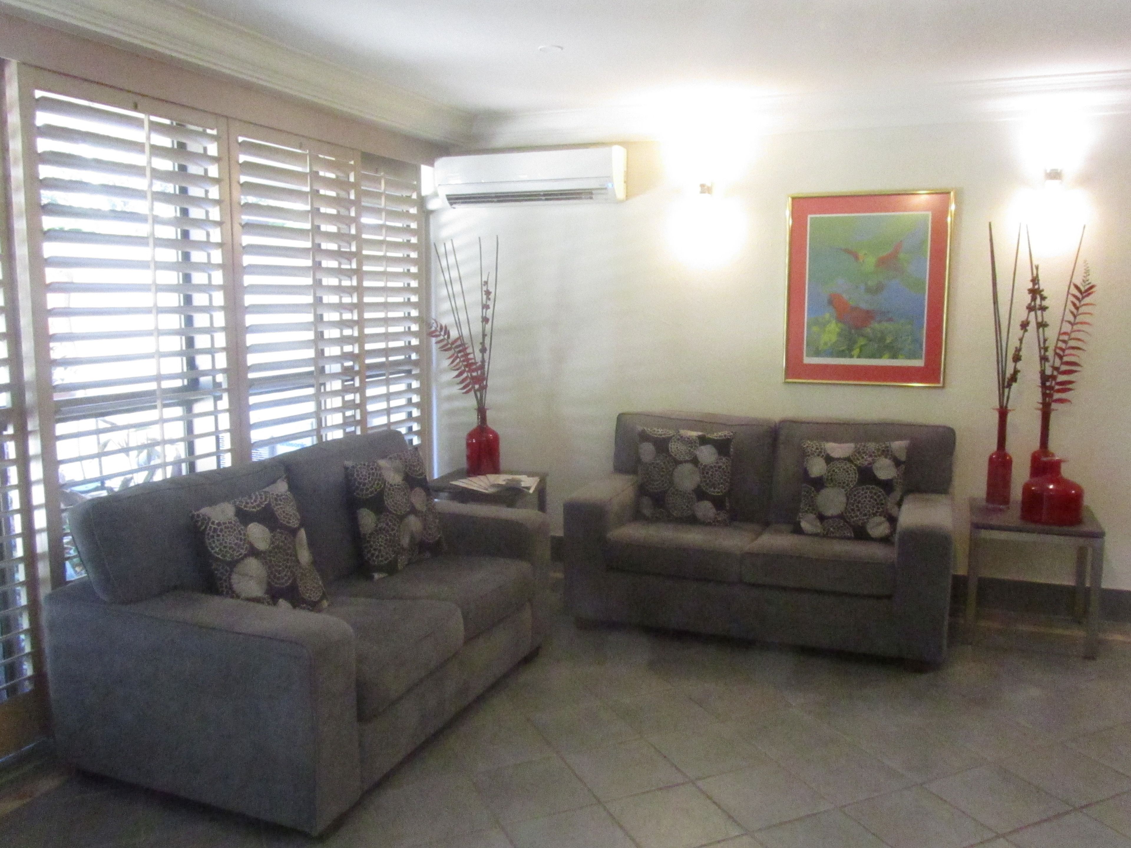 Norfolk Luxury Beachfront Apartments — image 25