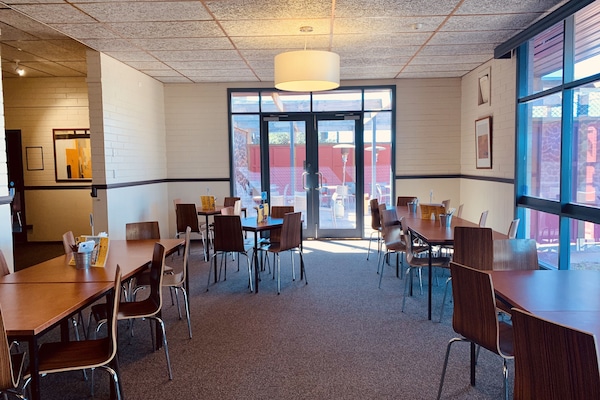 Breakfast, lunch, dinner served; local cuisine