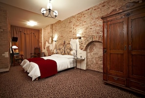 Ropa de cama hipoalergénica y minibar 