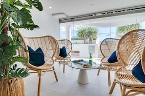 Executive lounge - Tingirana Noosa (Noosa Heads)