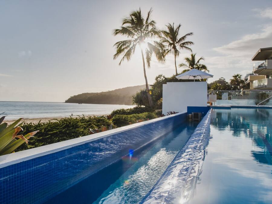 Outdoor pool, pool umbrellas, sun loungers