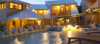 L'Auberge Apartments Noosa