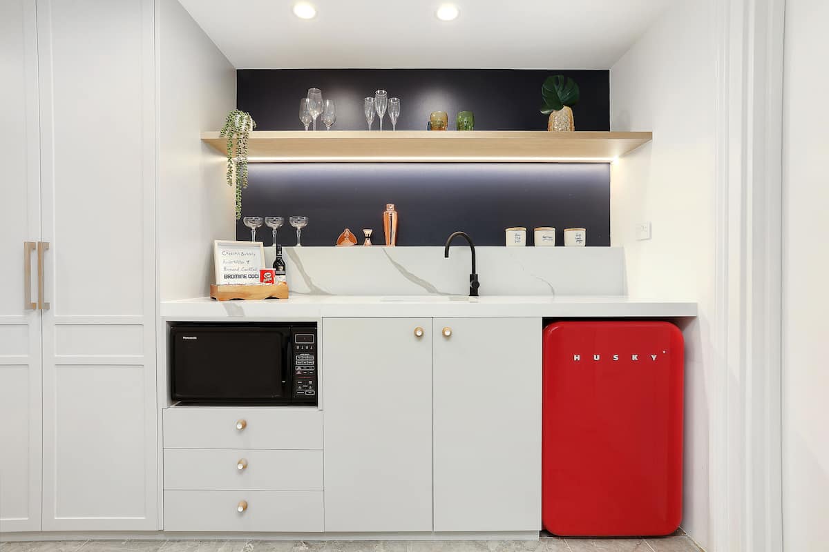 fridge, electric kettle