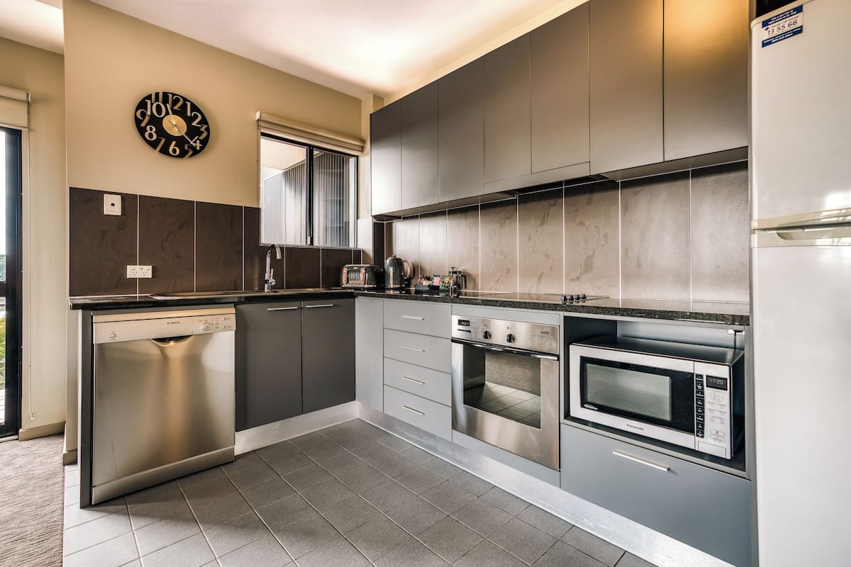 superior one bedroom apartment | private kitchen | electric kettle