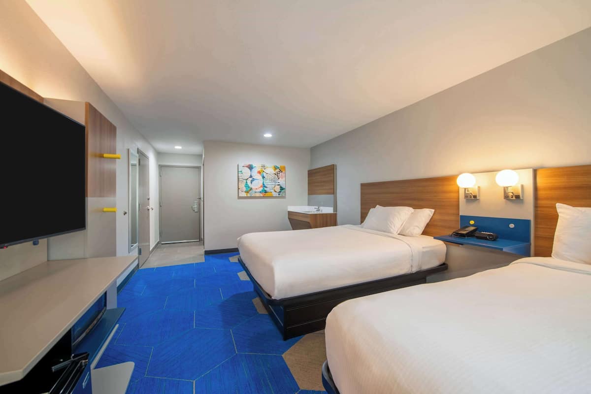 Studio Suite, 2 Queen Beds, Non Smoking | In-room safe, desk, iron/ironing board, free cribs/infant beds