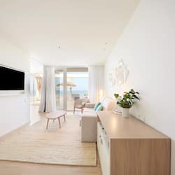 Superior Suite, Sea View | Living area | Smart TV