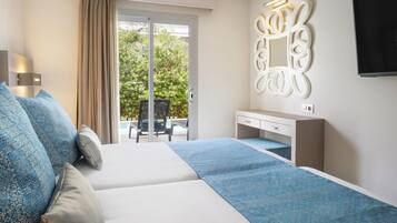 Selected Swim up One Bedroom Apartment Garden View | 1 slaapkamer, een bureau, verduisterende gordijnen, gratis wifi