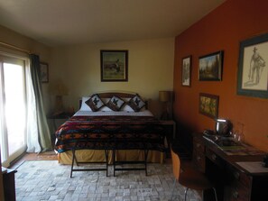 SC-The vacqueros room | Free WiFi - The SunCatcher Fine Country Inn (Tucson)