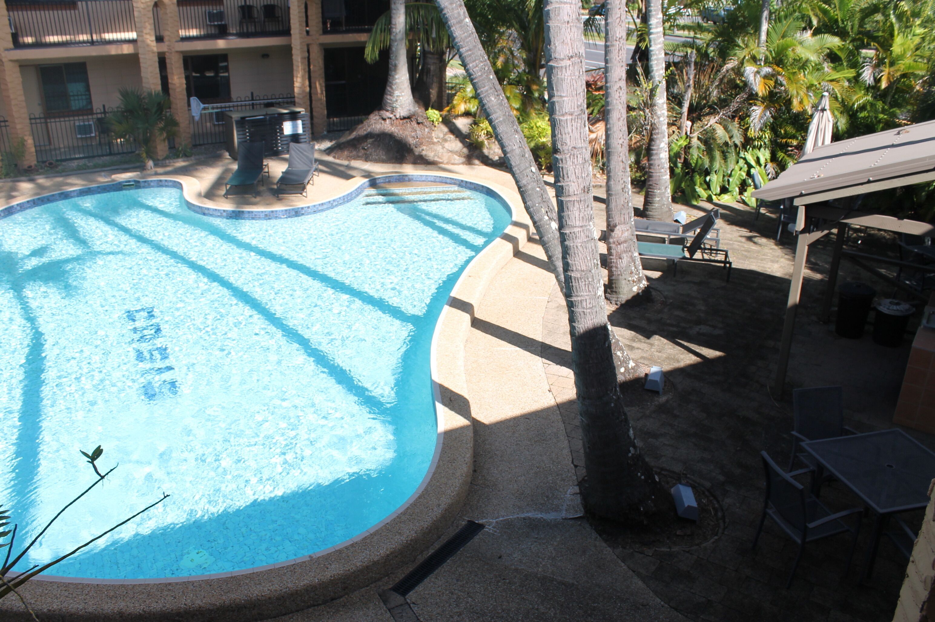 Oasis Inn Cairns — image 11