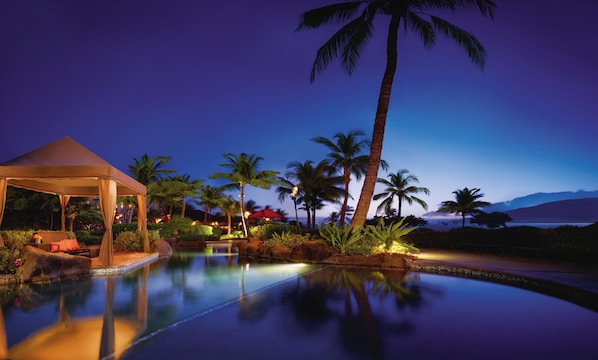 4 outdoor pools, open 8:00 AM to 10:00 PM, cabanas (surcharge)