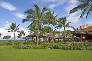 Se sirven desayunos, almuerzos y cenas; con vista a la playa
