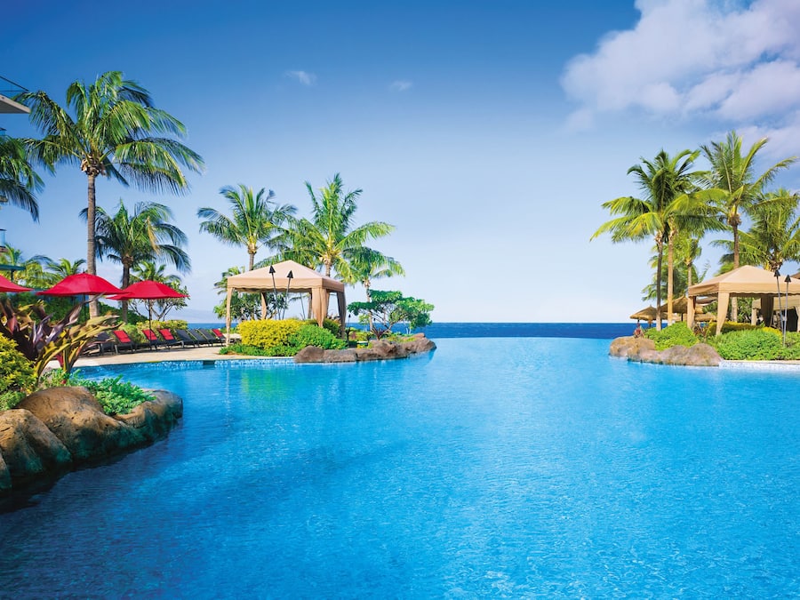 4 Außenpools, Cabañas (gegen Gebühr), Sonnenschirme