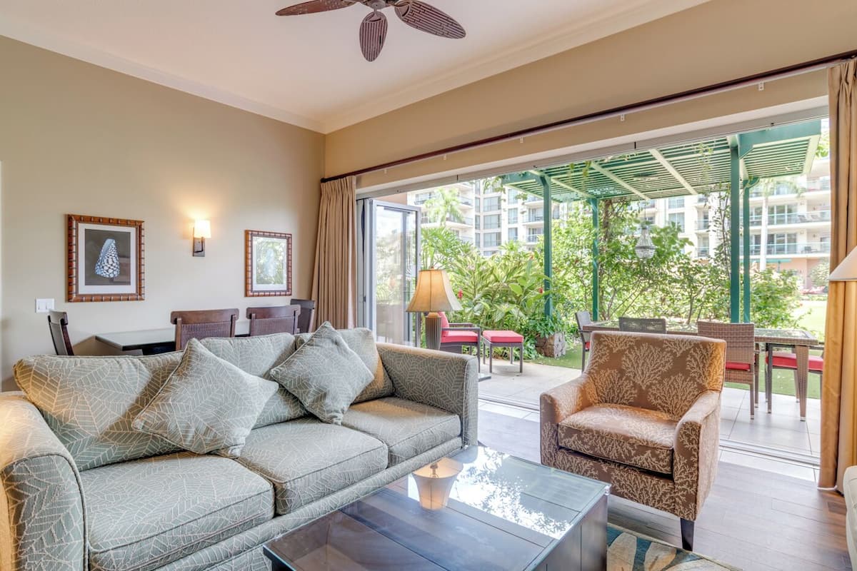 Suite, 2 Bedrooms, Resort View (Hokulani 149, 2 Bath) | Garden view