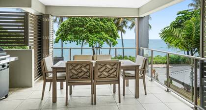 Sea Point On Trinity Beach