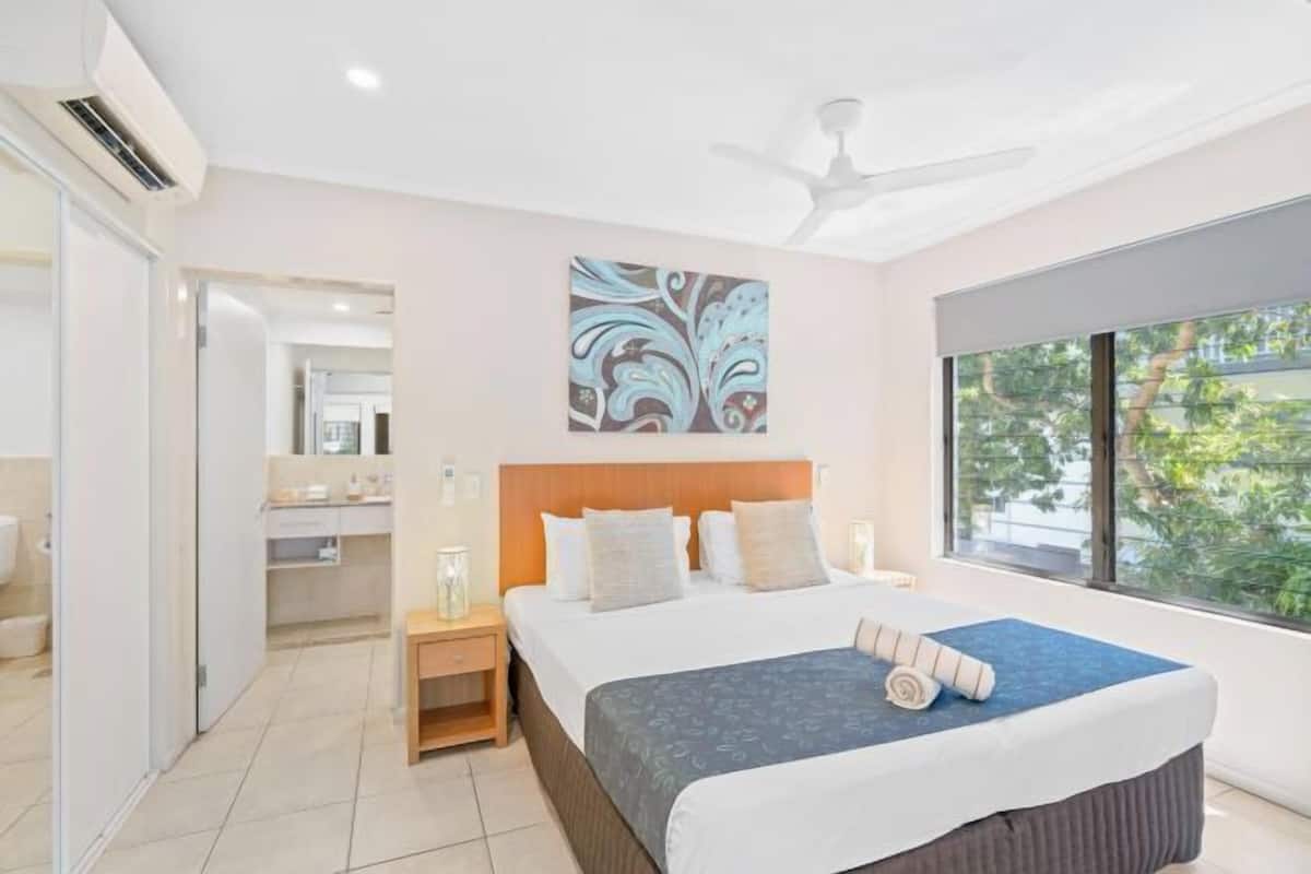 1 bedroom, individually decorated, individually furnished