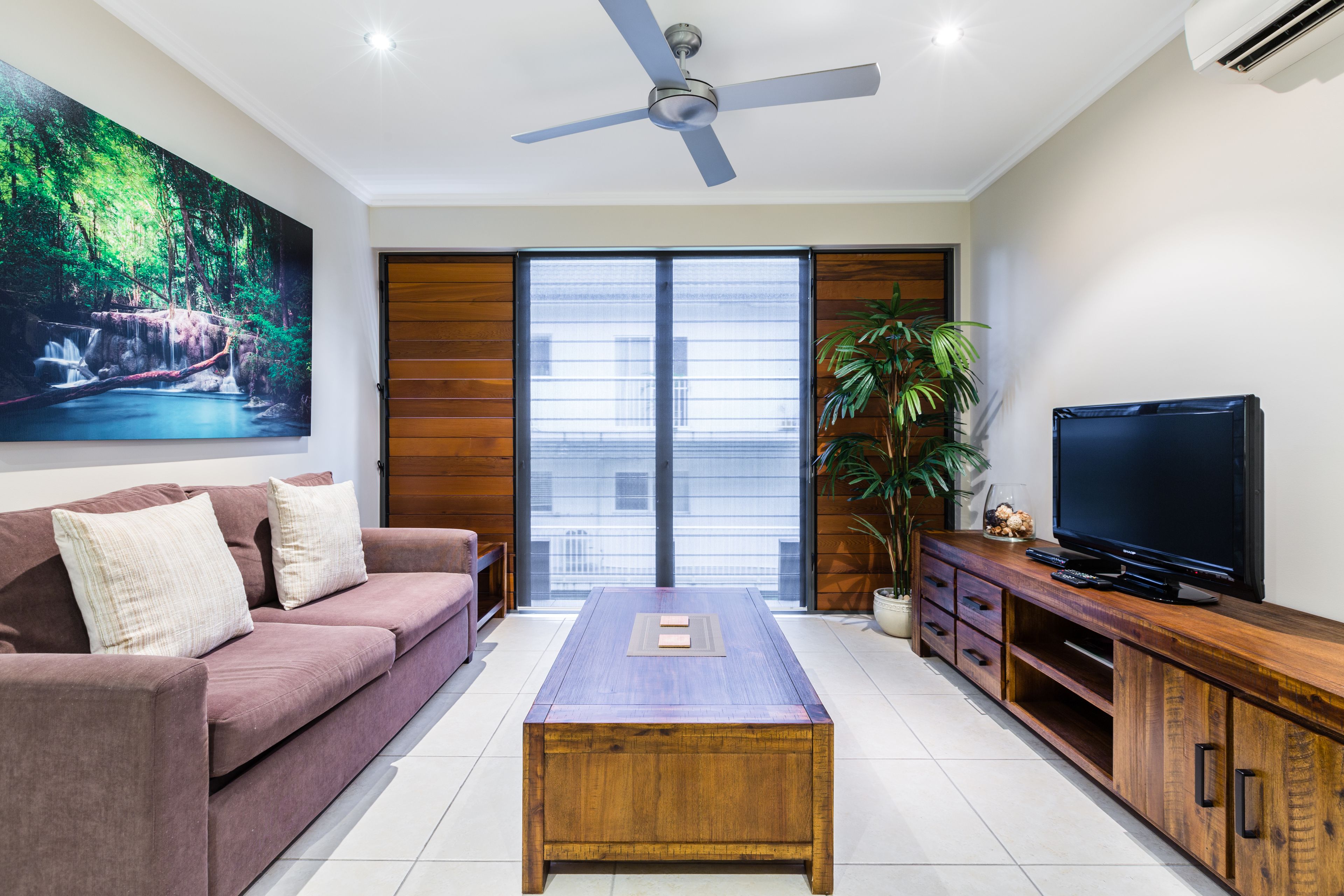 Sea Point On Trinity Beach — image 16