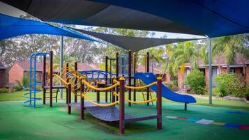 Children’s play area – outdoor