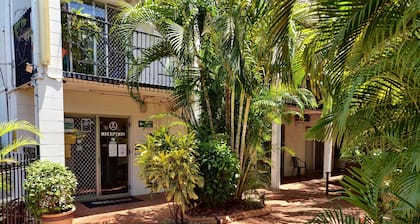 Coconut Grove Holiday Apartments