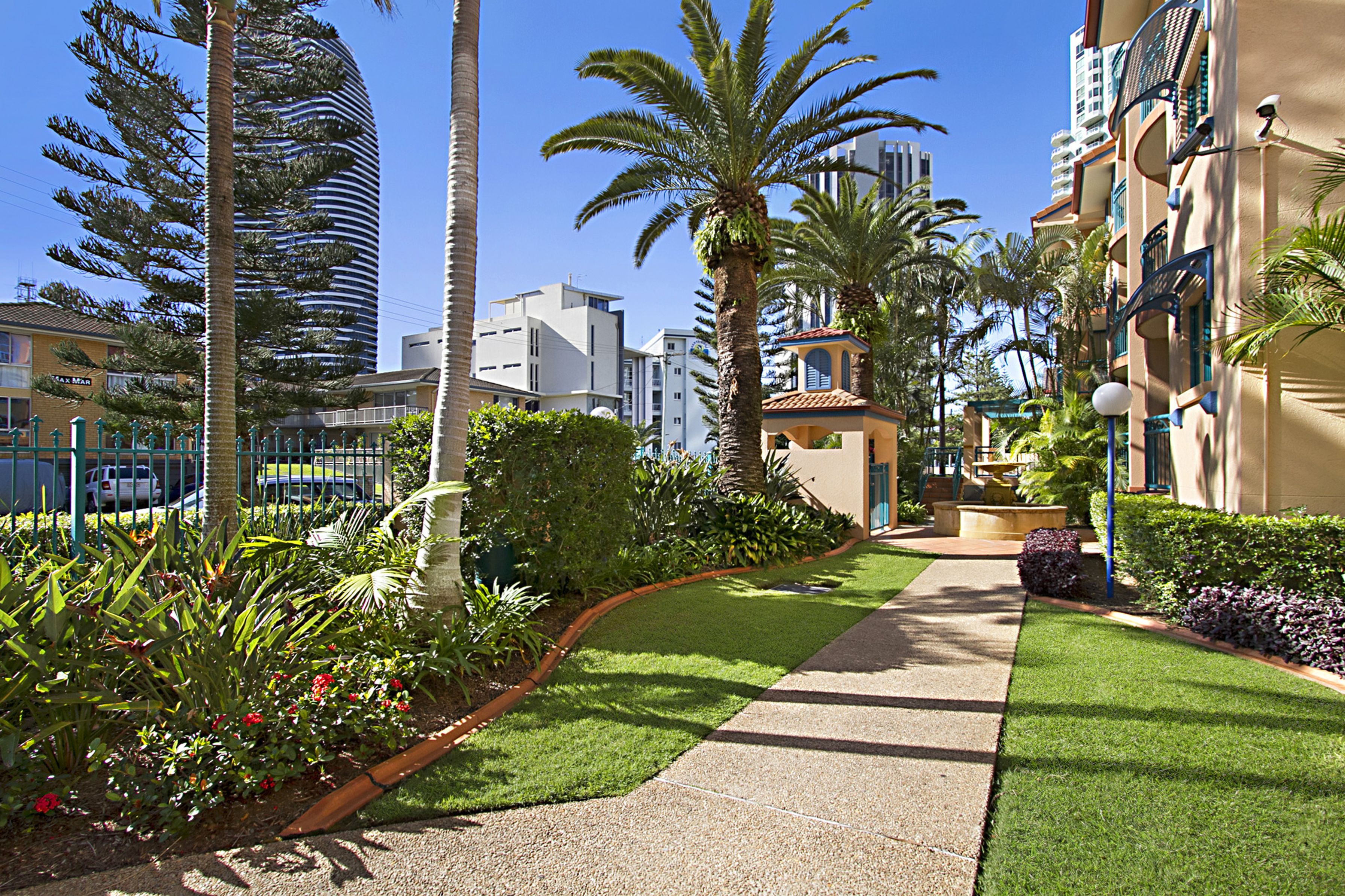 Aruba Surf Resort — image 24