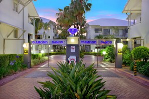 Fachada de la propiedad