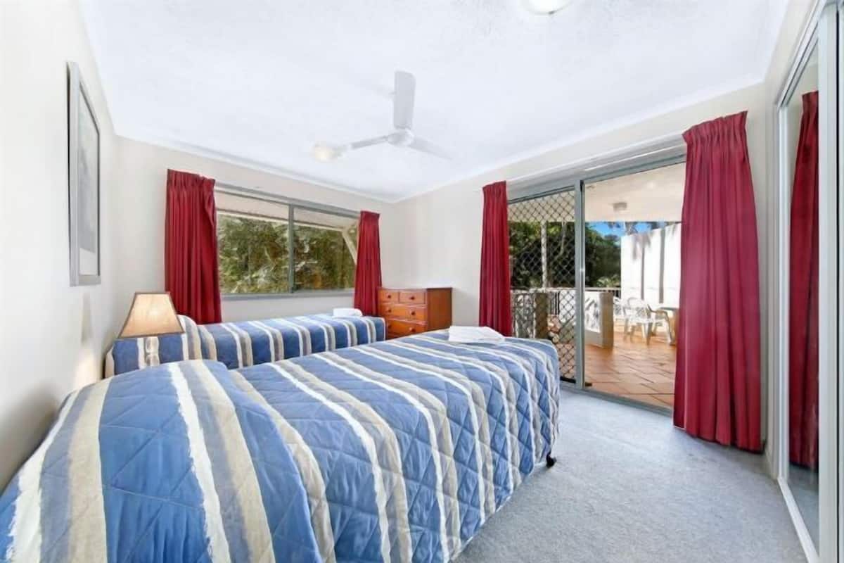 Select Comfort beds, iron/ironing board, cribs (surcharge)