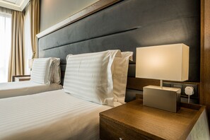 Corner Deluxe Room - Hotel Budapest (Sofia)