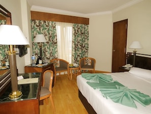 Room, Smoking, Canal View | Egyptian cotton sheets, premium bedding, pillowtop beds, minibar