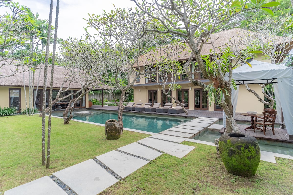 Three-Bedroom Private Pool Villa with Free Airport Transfer | Garden view