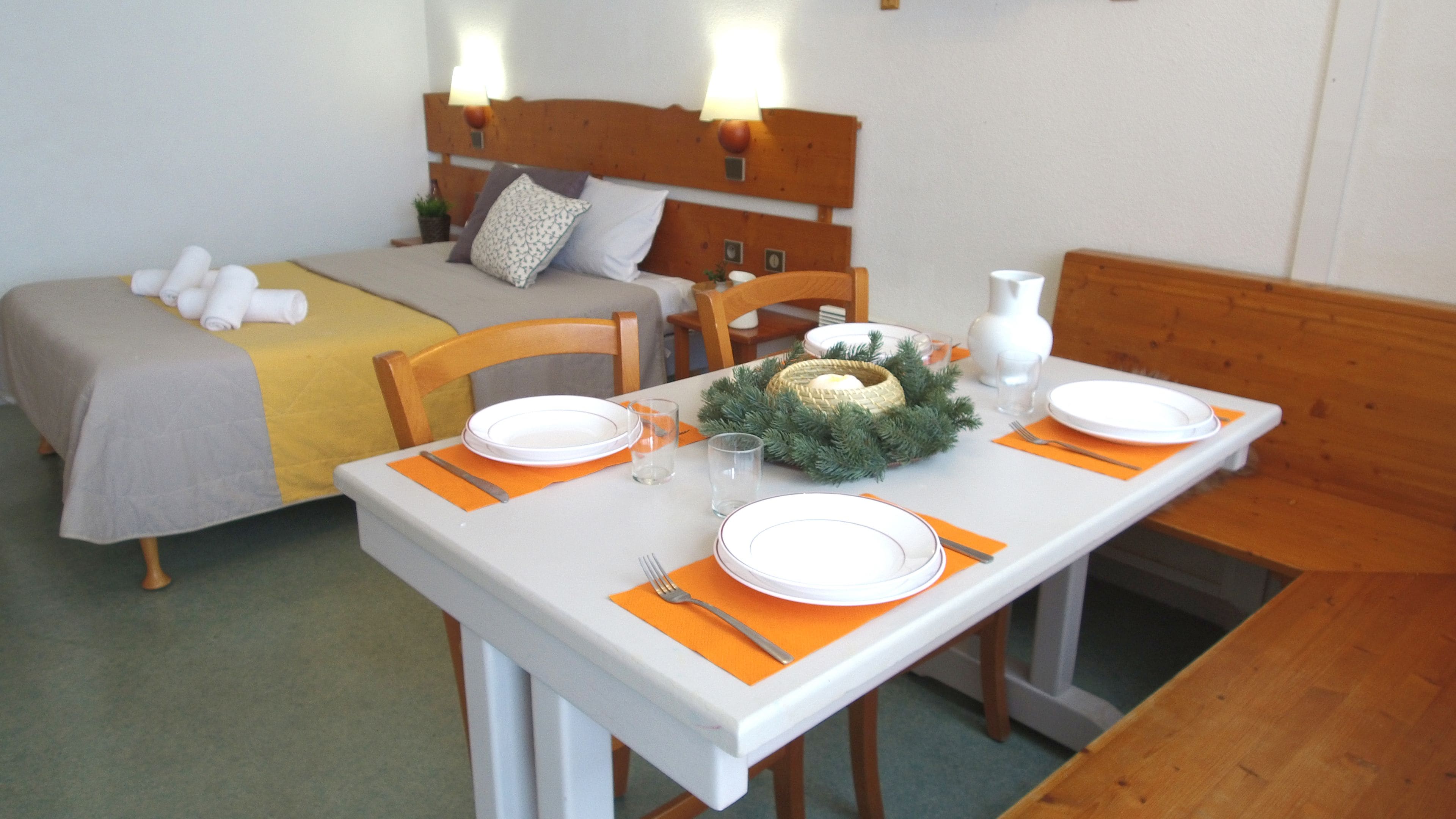 Basic Studio Suite, 1 Bedroom (4 Pers) | Individually decorated, individually furnished, blackout drapes