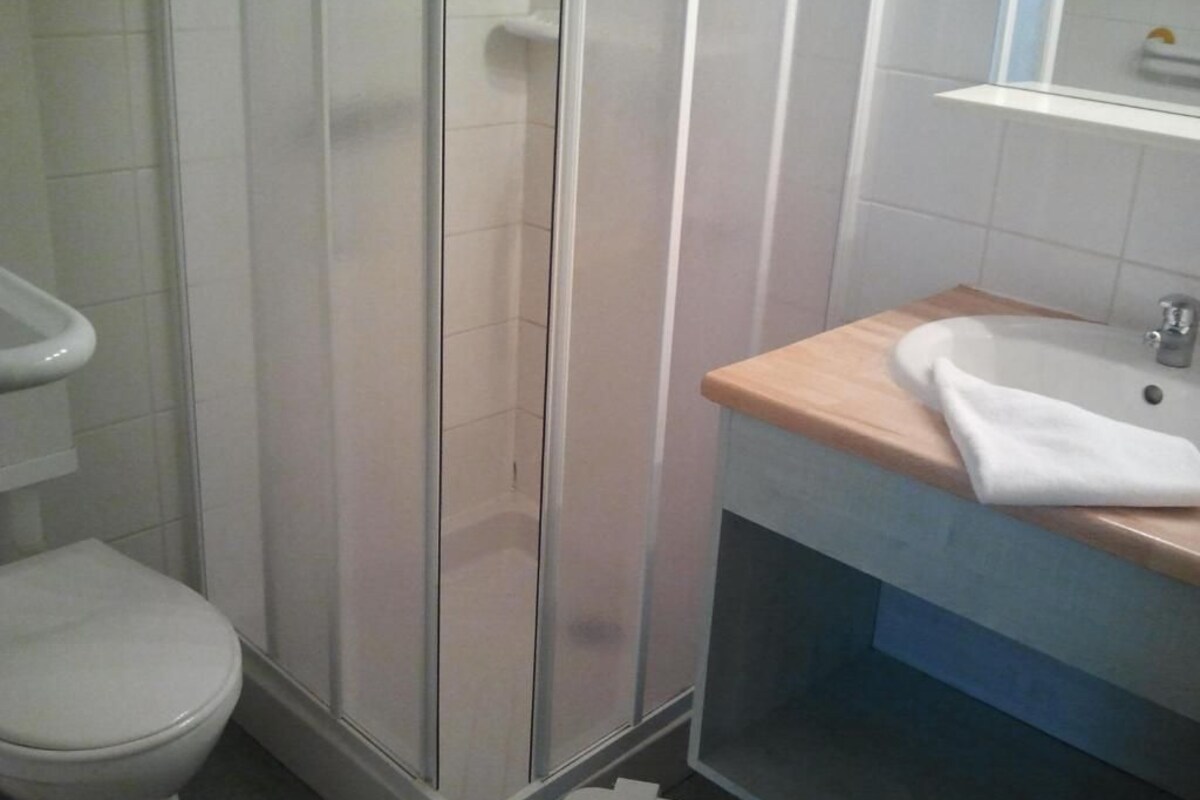 Bathroom | Shower, towels
