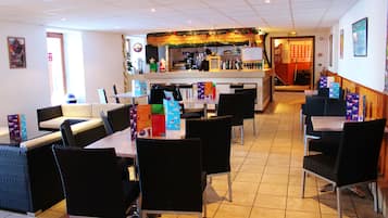 Bar (in der Unterkunft)