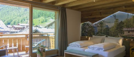Suite Junior | 1 chambre, literie hypoallergénique, coffres-forts dans les chambres