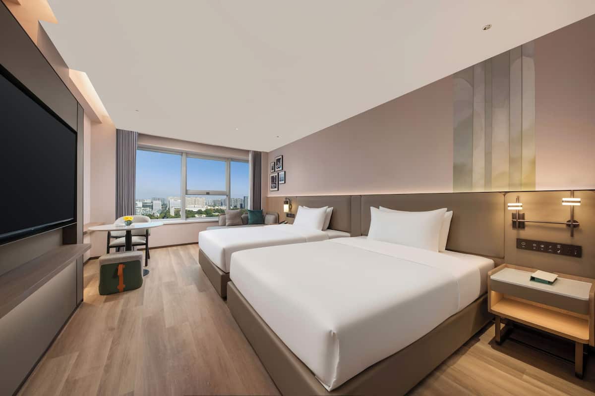 Dundyner, memory foam-senger, skrivebord og skrivebord for bærbar PC