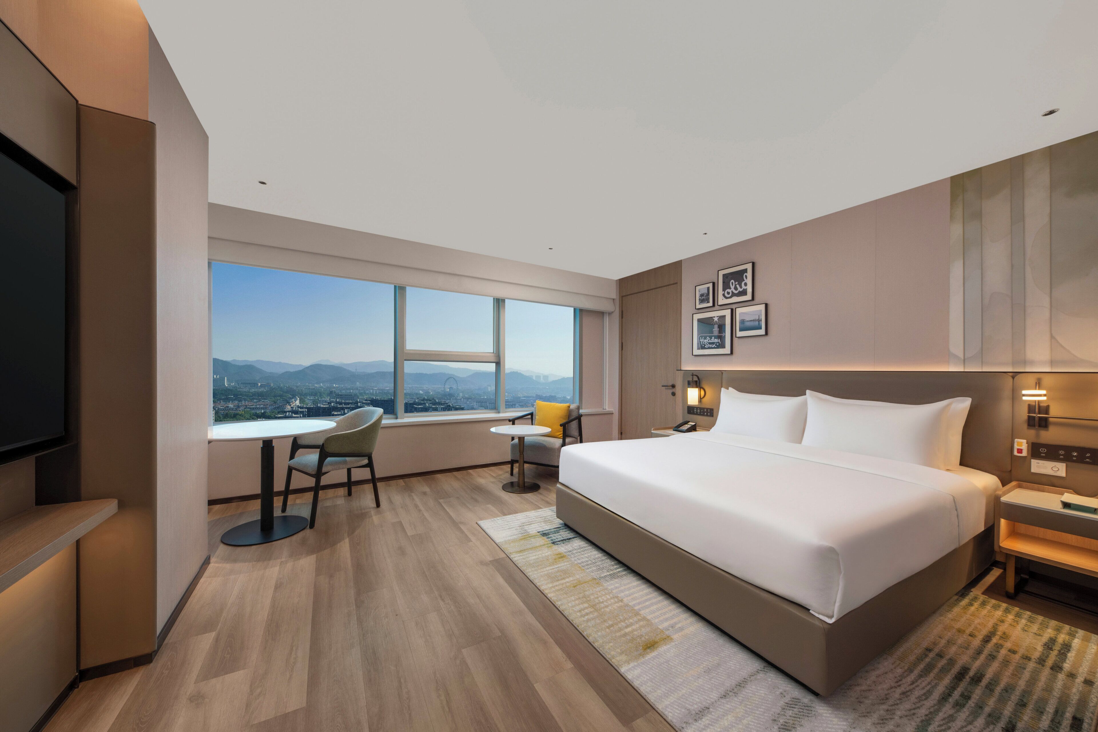 尊榮客房, 1 張特大雙人床, 無障礙, 城市景觀 | 床單