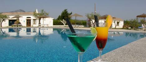 Outdoor pool, pool loungers