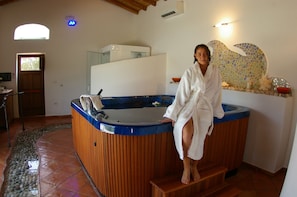 1 treatment room, massages - Santa Maria Resort (Orosei)
