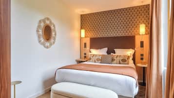 Premium bedding, pillowtop beds, individually furnished, desk