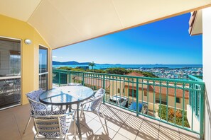 Standard Apartment, 3 Bedrooms, Ocean View | Balcony view - Shingley Beach Resort (Cannonvale)